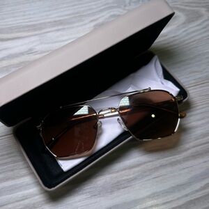 Vehla Bowtie Sunglasses